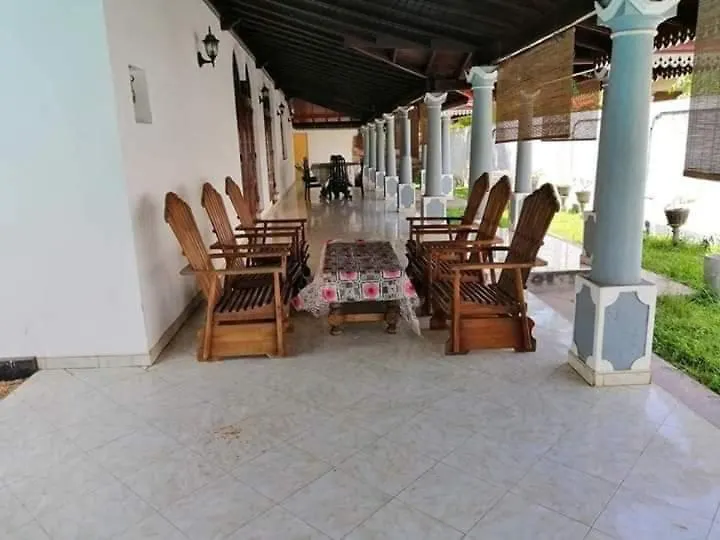 Πανσιόν Shon Villa Νεγκόμπο